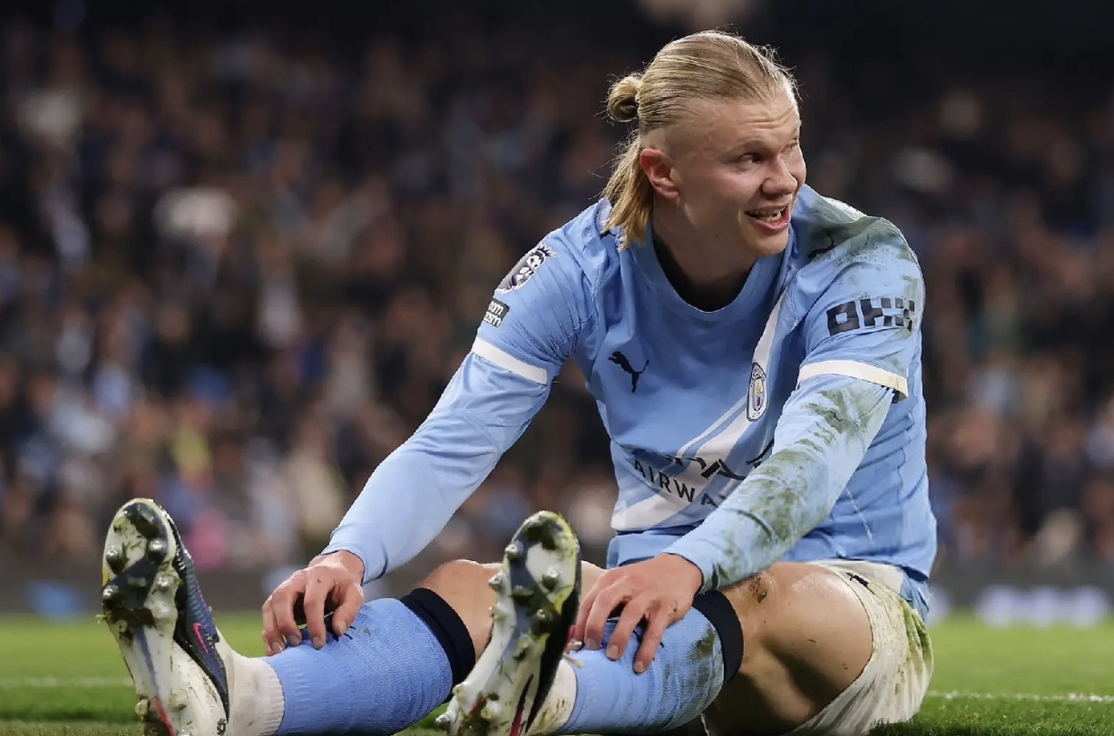 od体育app-2失良机!哈兰德被批不值2亿:全场0射正3数据挂零 6.1分全队最低