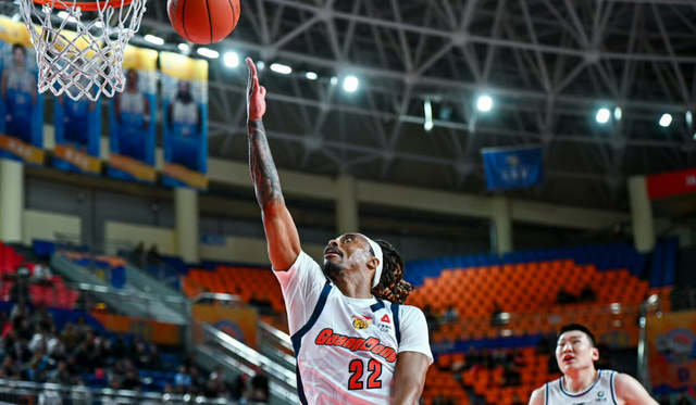 od体育app-CBA最新消息!曝广东宏远换掉麦考尔,山西男篮大将受伤